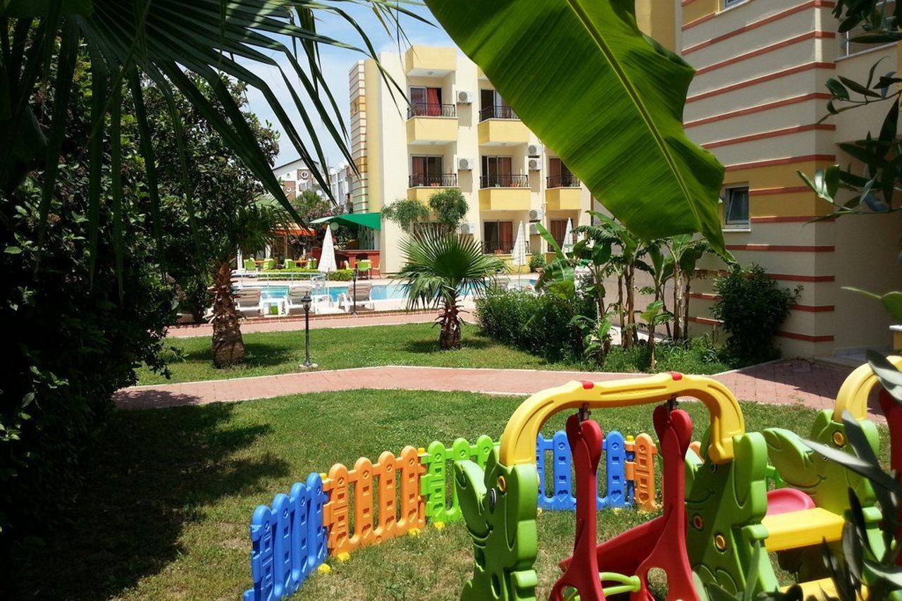 Summer Rose Hotel Side Buitenkant foto