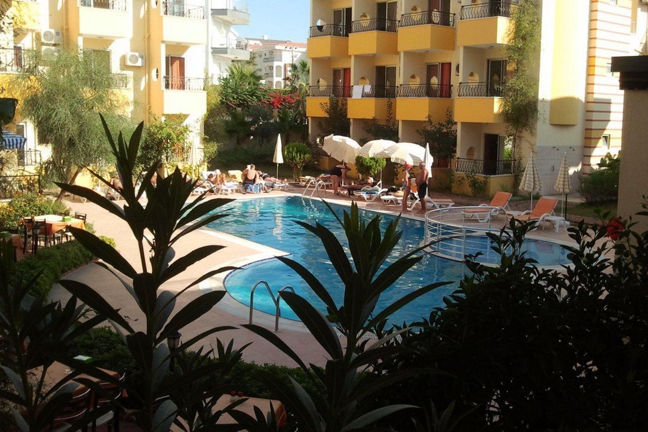 Summer Rose Hotel Side Buitenkant foto